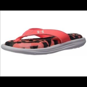 Under armor kids flip flops